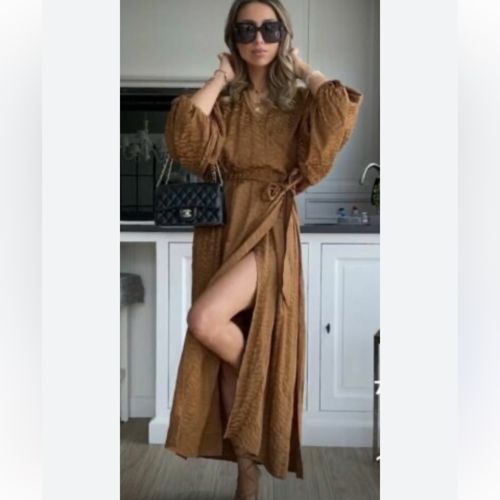 H&M Jacquard Wrap Dress 🧡